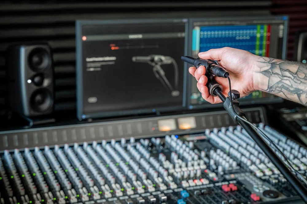 ik-multimedia-iloud-mtm-mkii-1x-arc-mikrofon-asimetrik-e-ticaret-gorsel1